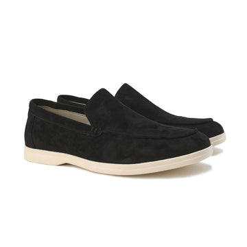 THE CLASSIC SUEDE TRAINER